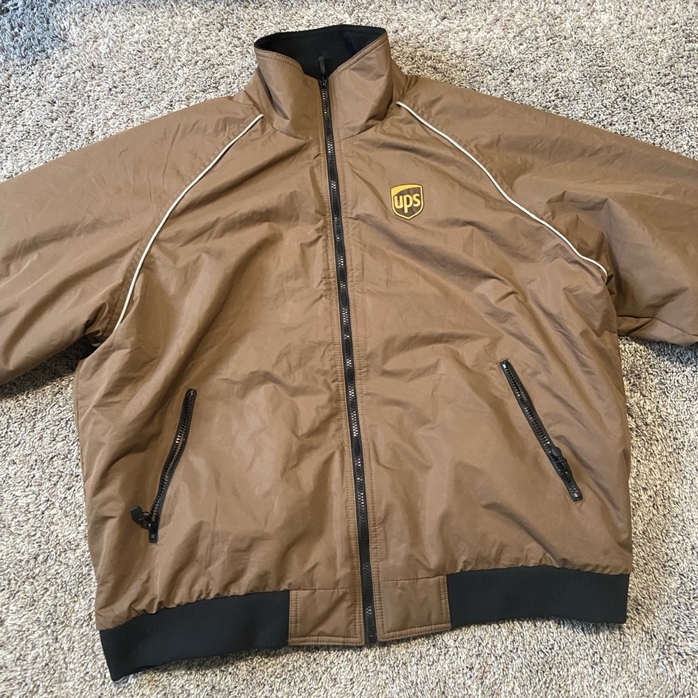UPS Wearguard Jacket men’s XL, Official United Parcel Service brown